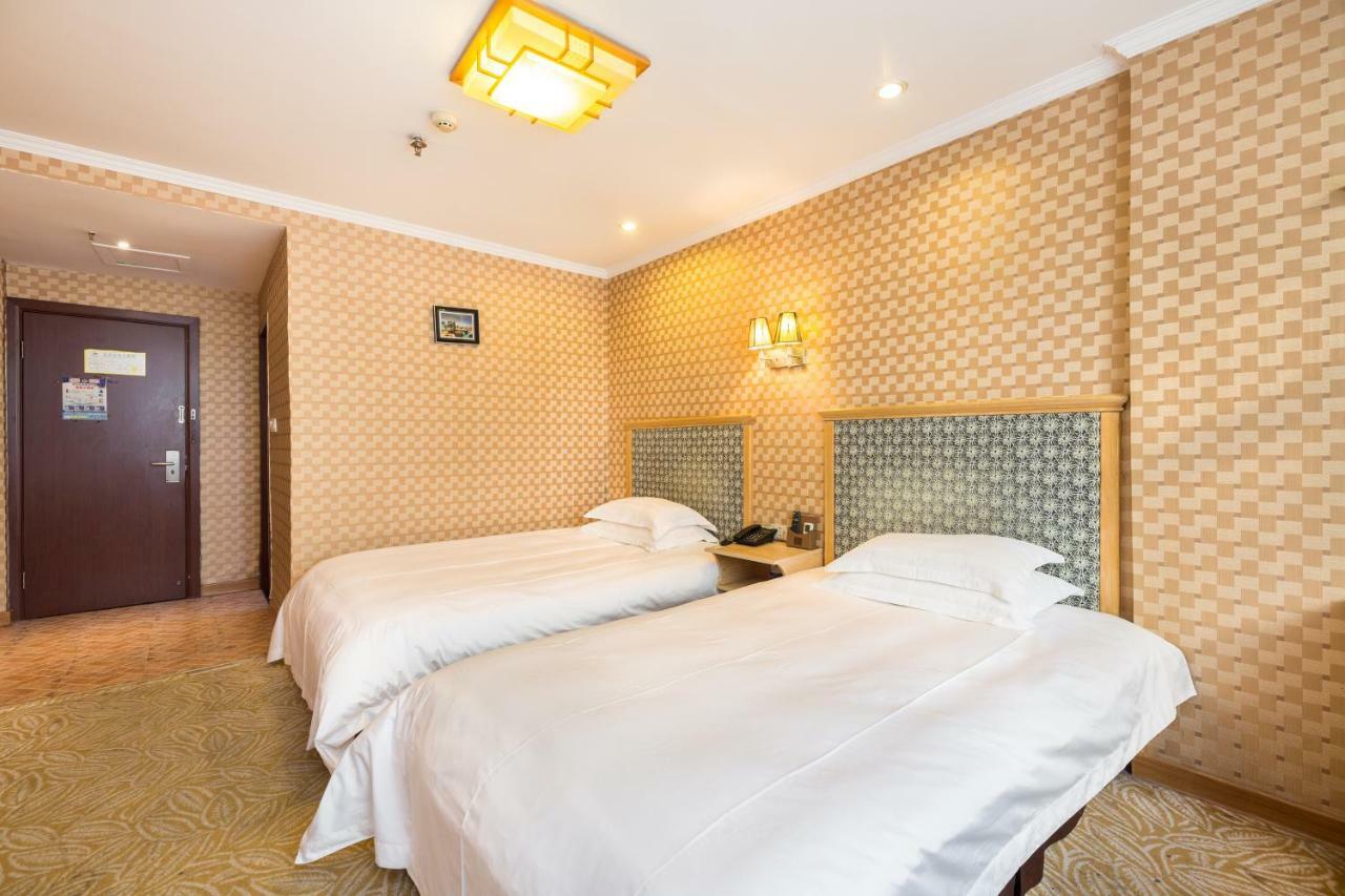 Omeiga Business Hotel Іу Екстер'єр фото