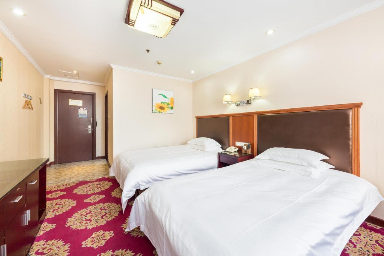 Omeiga Business Hotel Іу Екстер'єр фото